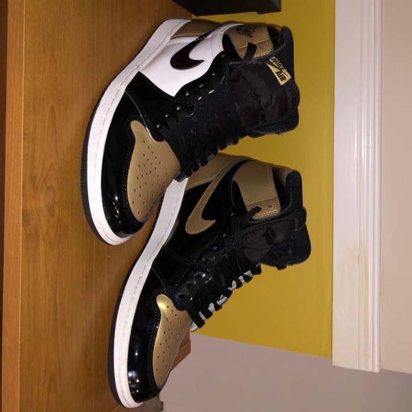 Gold toe worn twice - Picture 1 of 2